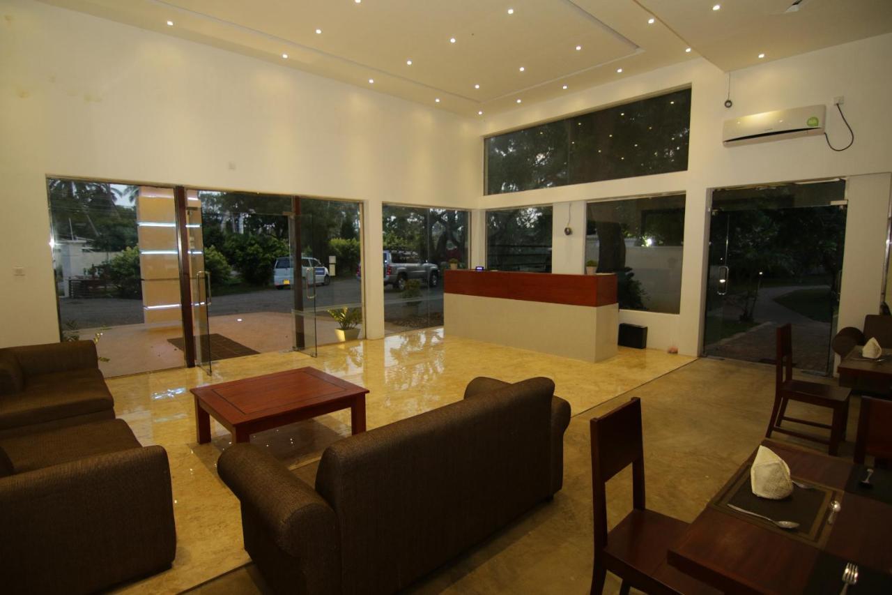 Jade Green Hotel هامبانتوتا المظهر الخارجي الصورة